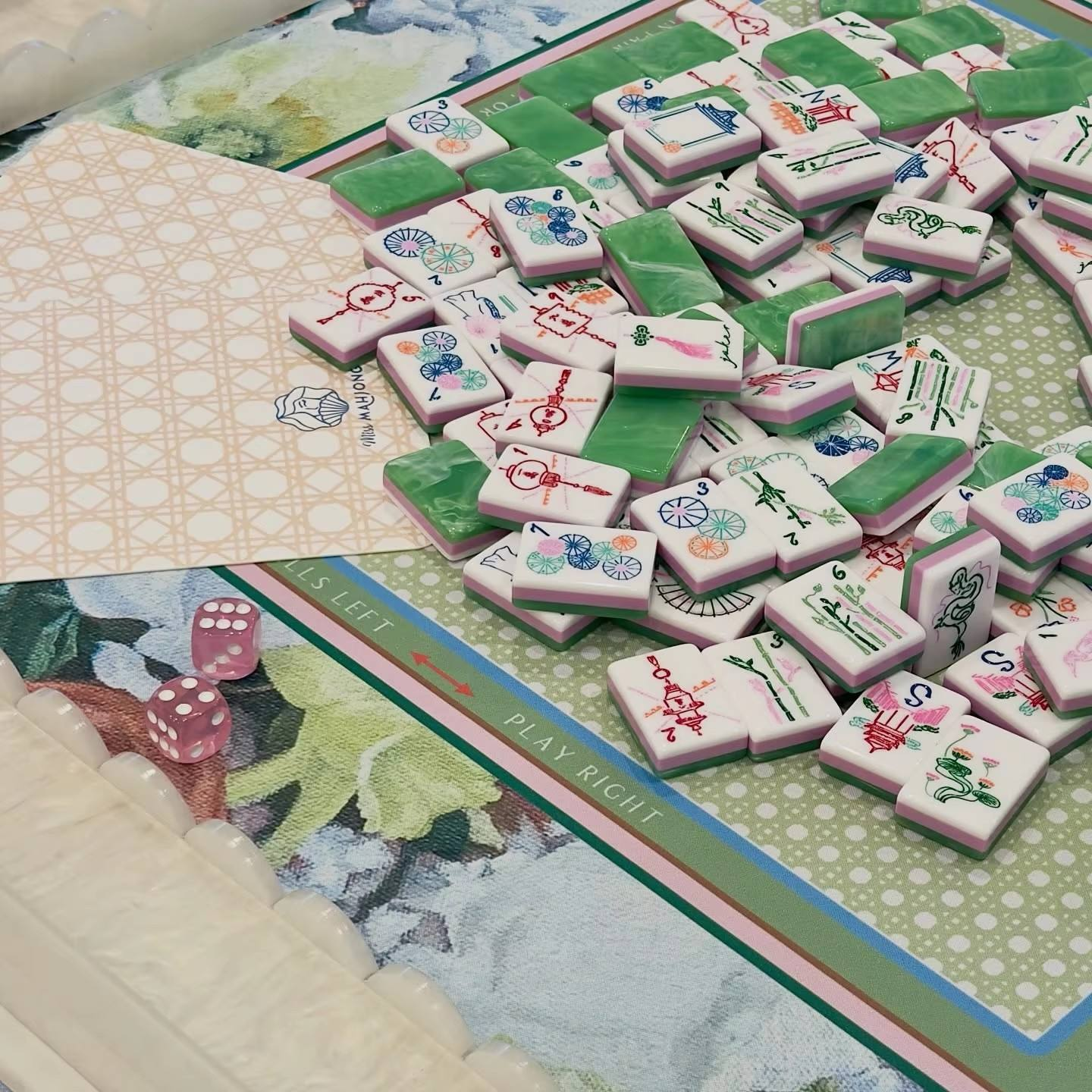 Green Mother of Pearl Acrylic Mahjong Tiles