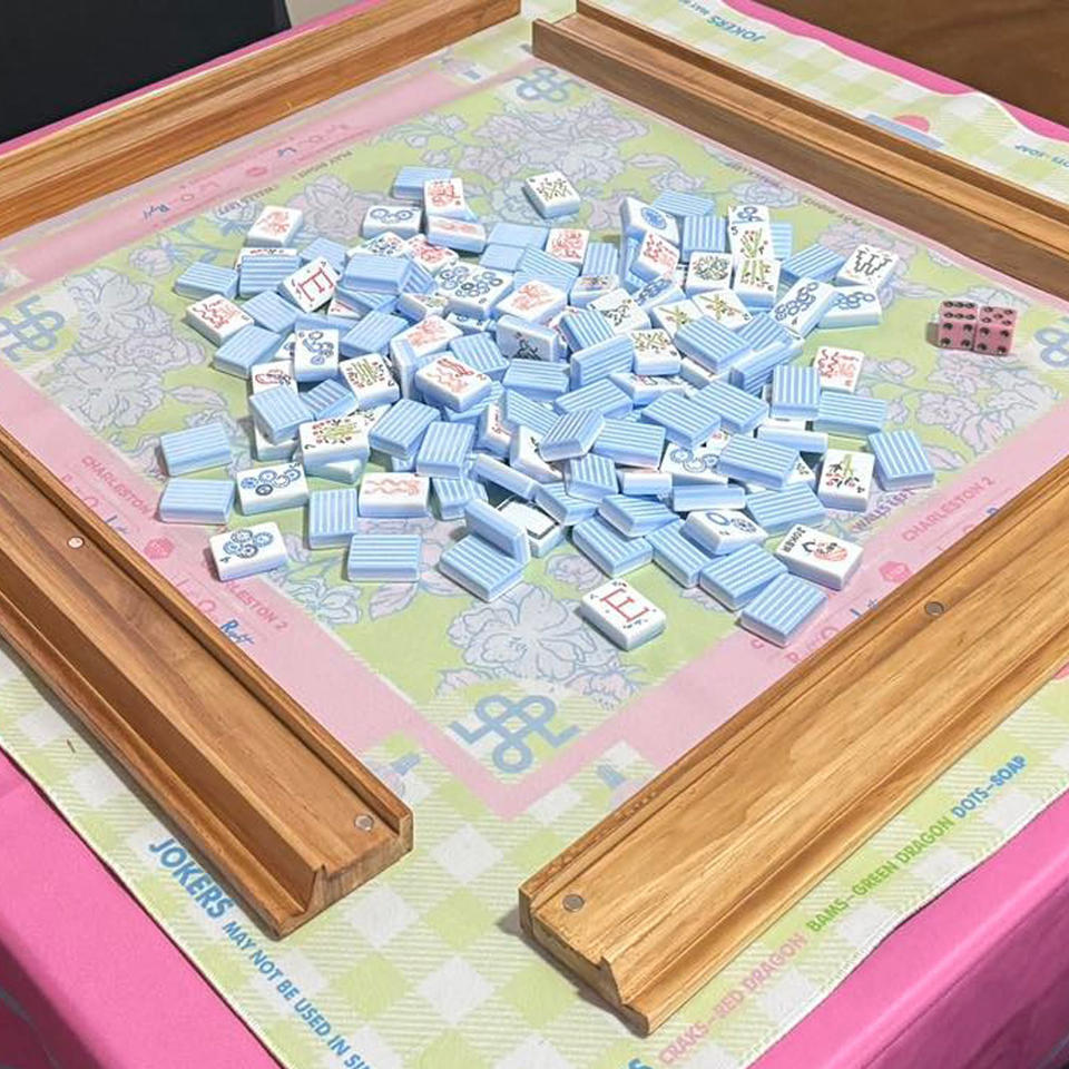 Vertical Pattern Blue 4-Layer Acrylic Mahjong Tiles